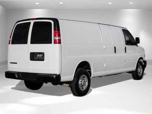 Used 2022 Chevrolet Express 2500 Extended w/ Driver Convenience Package image 6