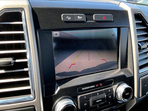 Used 2016 Ford F150 Lariat w/ Equipment Group 502A Luxury image 29