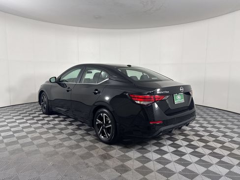 Used 2024 Nissan Sentra SV FWD image 3