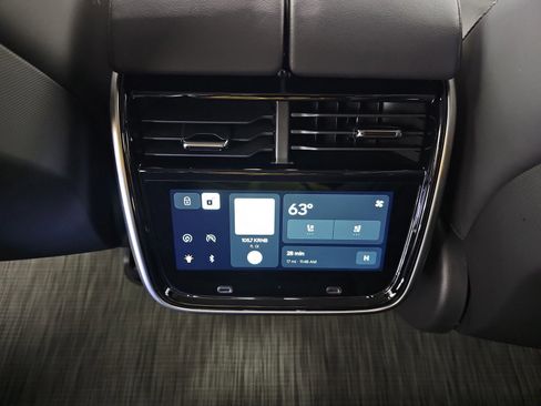 Used 2023 Rivian R1S Adventure image 29