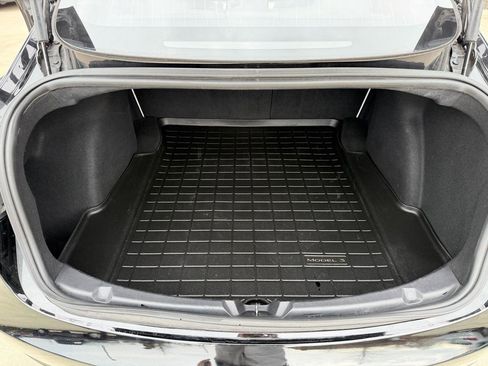 Used 2018 Tesla Model 3 Long Range image 13