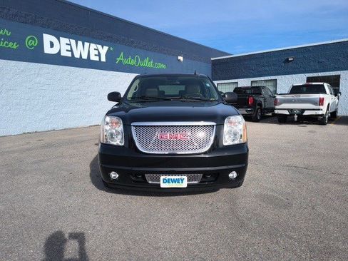 Used 2014 GMC Yukon Denali image 8