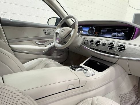 Used 2017 Mercedes-Benz S 550 4MATIC Sedan image 39