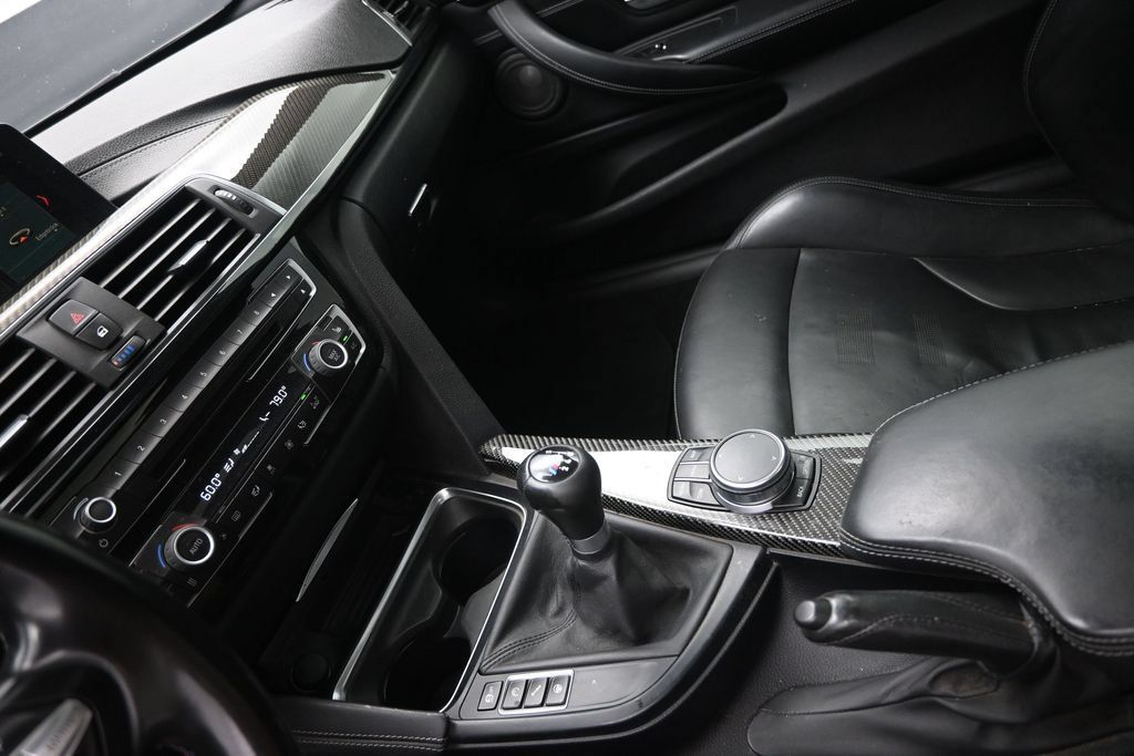 Used 2018 BMW M4 Coupe RWD image 20