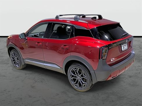 New 2026 Nissan Kicks SR image 2