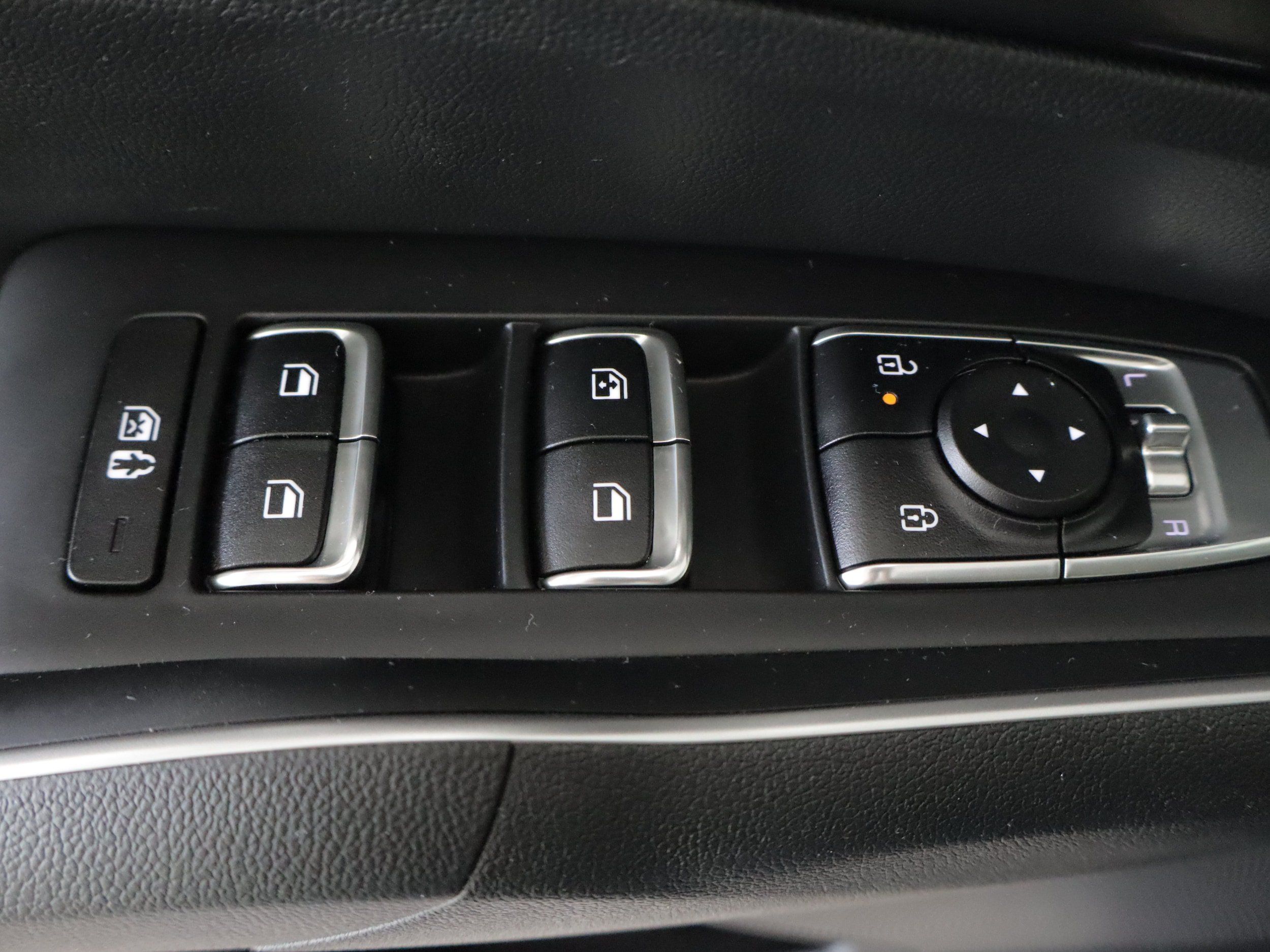 Used 2024 Kia Sorento S w/ Panoramic Sunroof Package AWD/4WD image 12