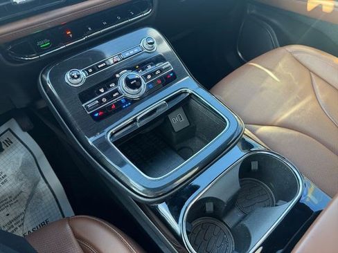 Used 2023 Lincoln Nautilus Reserve w/ Luxury Package FWD image 24