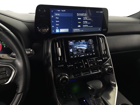 Used 2023 Lexus LX 600 4WD w/ Appearance Package image 29