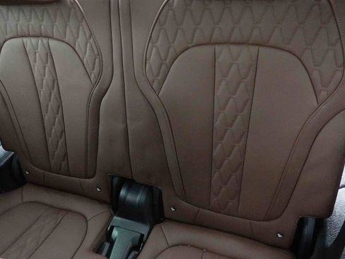 Certified 2023 BMW X7 M60i w/ Executive Package image 40