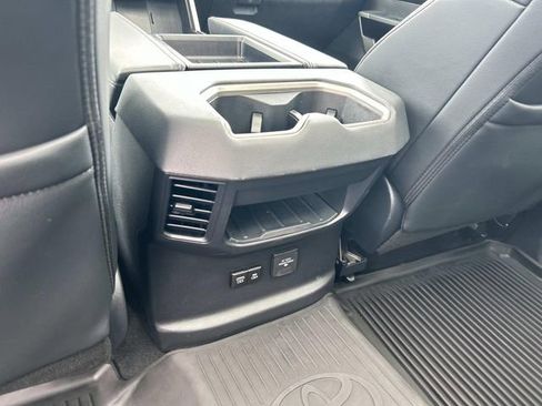 Used 2025 Toyota Tundra Limited AWD/4WD image 17