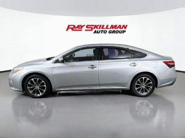 Used 2016 Toyota Avalon XLE Premium FWD image 4