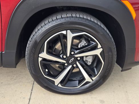 Certified 2023 Chevrolet TrailBlazer RS w/ Sun and Liftgate Package FWD image 27