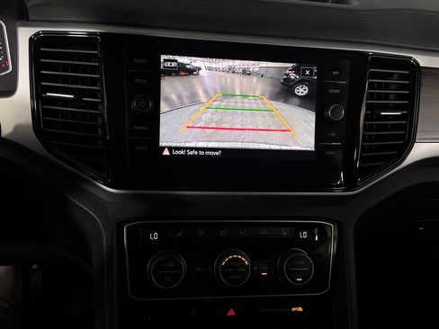 Used 2023 Volkswagen Atlas SE w/ Panoramic Sunroof Package AWD/4WD image 13