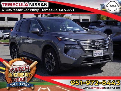 Used 2025 Nissan Rogue SV FWD image 1