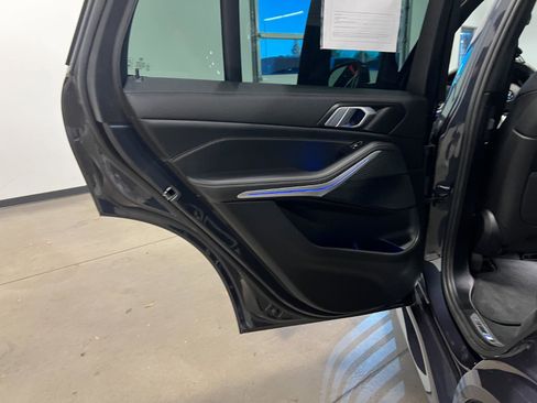 Used 2022 BMW X5 xDrive40i w/ M Sport Package image 34