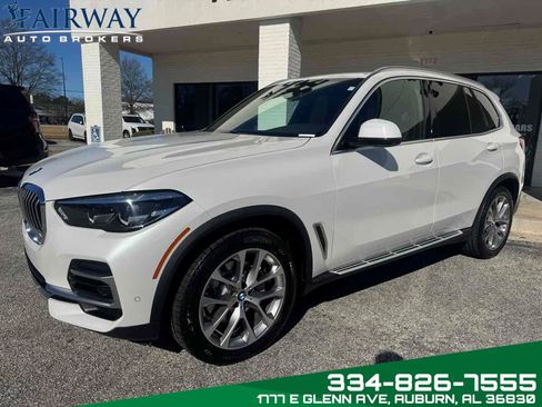 Used 2023 BMW X5 sDrive40i w/ Premium Package image 2