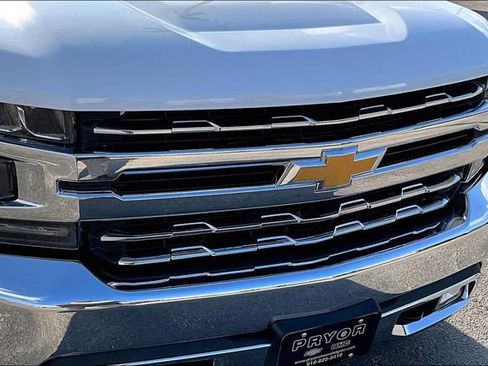 Used 2020 Chevrolet Silverado 1500 LTZ w/ LTZ Convenience Package image 34