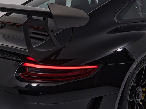 Used 2019 Porsche 911 GT3 RS RWD image 38