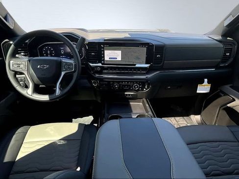 New 2026 Chevrolet Silverado 2500 ZR2 w/ LPO, Dark Essentials Package AWD/4WD image 6