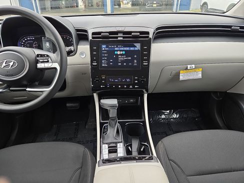 Certified 2024 Hyundai Tucson SEL AWD/4WD image 10