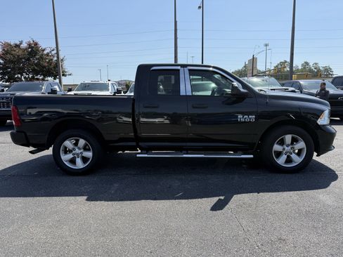 Used 2015 RAM 1500 Express RWD image 11