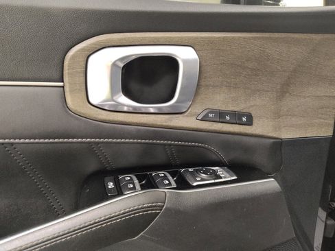 Used 2022 Kia Sorento SX Prestige image 27