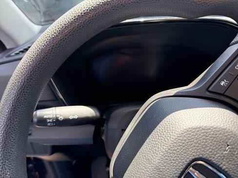 Used 2023 Honda CR-V LX image 17