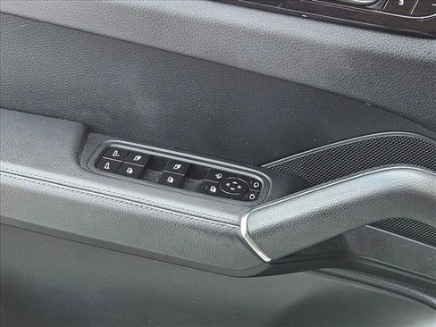 Used 2019 Porsche Cayenne image 6