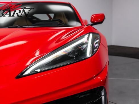 Used 2022 Chevrolet Corvette Stingray Preferred Cpe w/ Z51 Performance Package RWD image 18