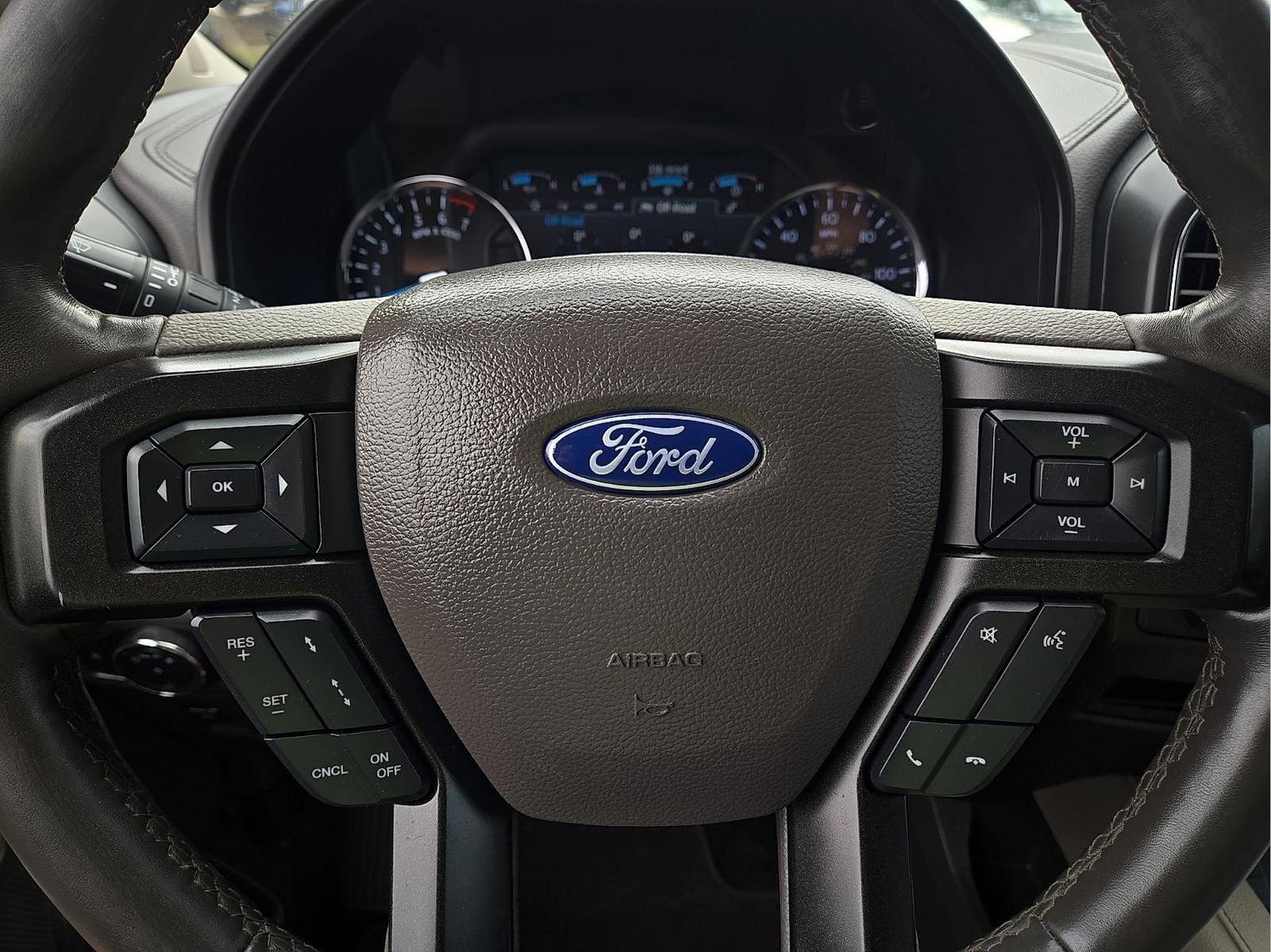 Used 2020 Ford Expedition Limited w/ Equipment Group 302A RWD image 20