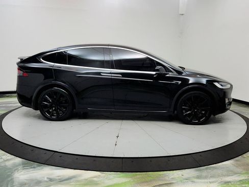 Used 2018 Tesla Model X 75D AWD/4WD image 4