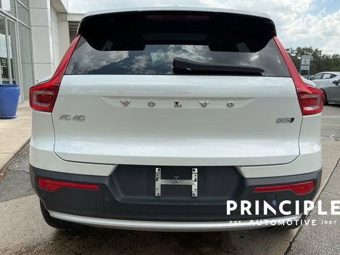 Certified 2023 Volvo XC40 B5 Plus w/ Protection Package Premier AWD/4WD image 10