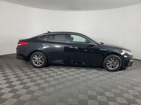 Used 2020 Kia Optima LX image 3