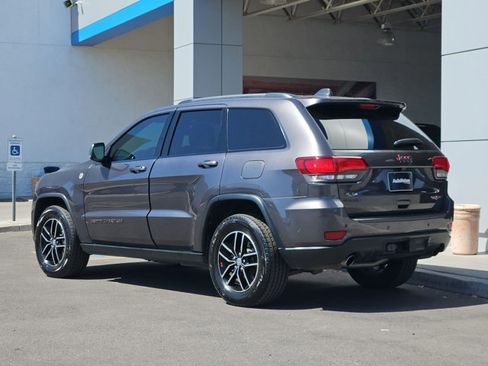 Used 2017 Jeep Grand Cherokee Trailhawk w/ Trailhawk Luxury Group AWD/4WD image 6