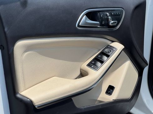 Used 2020 Mercedes-Benz GLA 250 image 8
