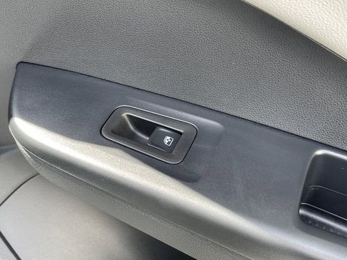 New 2025 Volkswagen Taos S image 29