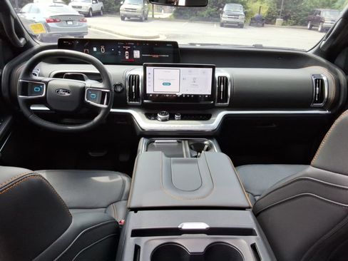 Used 2026 Ford Expedition Tremor AWD/4WD image 22