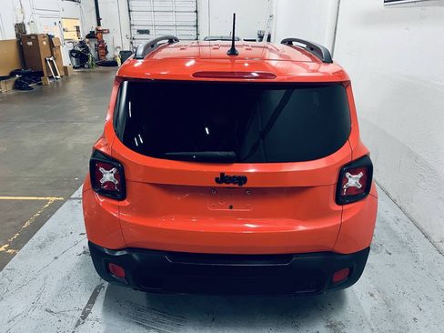 Used 2017 Jeep Renegade Altitude w/ Safety & Security Group FWD image 8