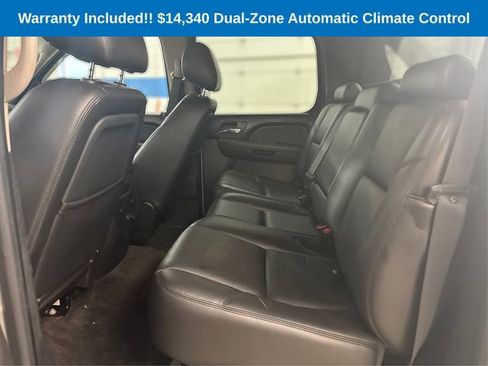 Used 2010 Chevrolet Avalanche LTZ image 11