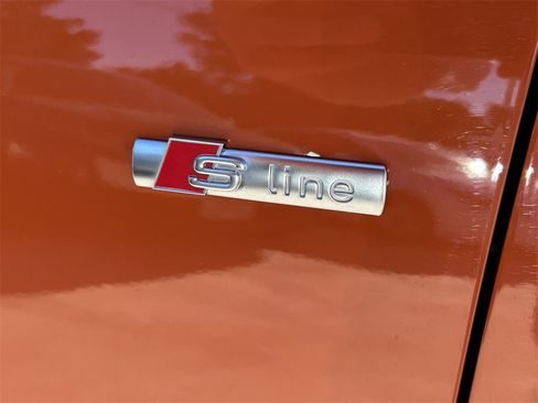 Used 2024 Audi Q3 2.0T Premium image 13