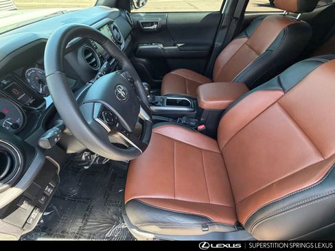 Used 2023 Toyota Tacoma TRD Sport image 16