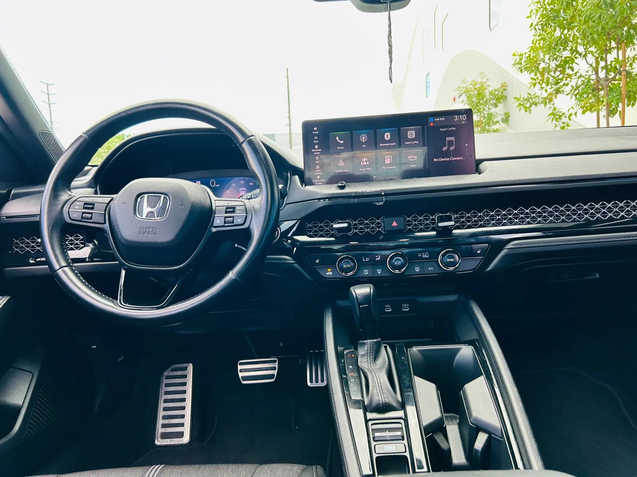 Used 2025 Honda Accord Sport image 33