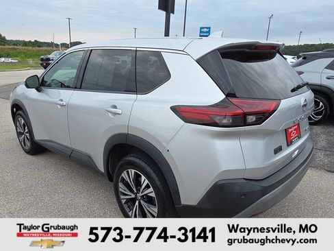 Used 2021 Nissan Rogue SV AWD/4WD image 6