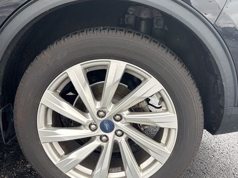 Used 2022 Ford Escape Titanium w/ Titanium Elite Package image 23