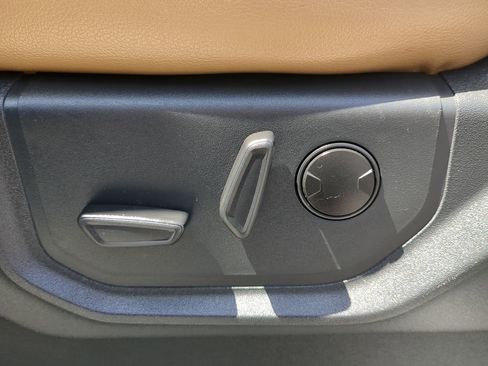 Certified 2022 Ford F250 Lariat w/ Lariat Ultimate Package image 28