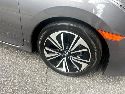 Used 2017 Honda Civic EX-T image 10