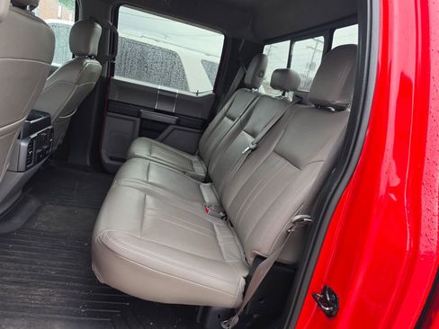 Used 2018 Ford F150 XLT w/ Equipment Group 302A Luxury AWD/4WD image 7