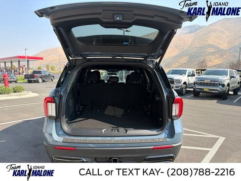 New 2026 Ford Explorer ST-Line w/ ST-Line Street Pack AWD/4WD image 9
