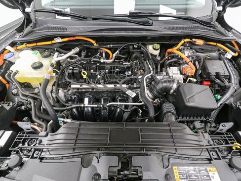 Used 2023 Ford Escape SE FWD image 12
