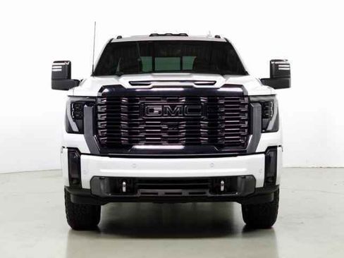 Used 2024 GMC Sierra 2500 Denali Ultimate w/ Max Trailering Package image 2